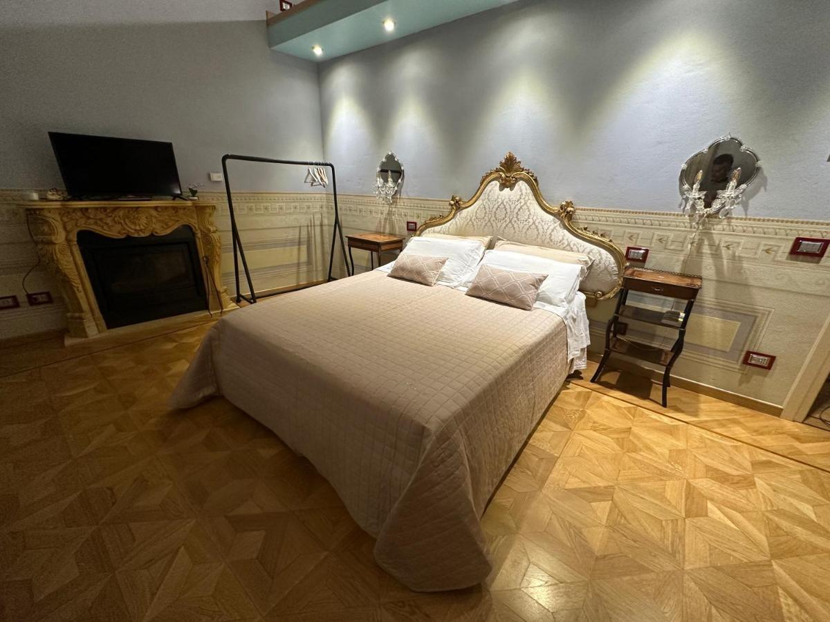 In Centro Lovely Home Lucca Exterior photo